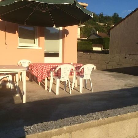 Le Coin Tranquille au pied du Puy de Dôme Pontgibaud Exterior foto